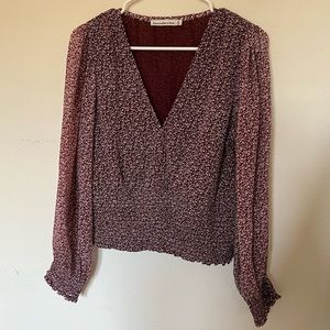 Abercrombie - Long Sleeve Smocked Waist Top